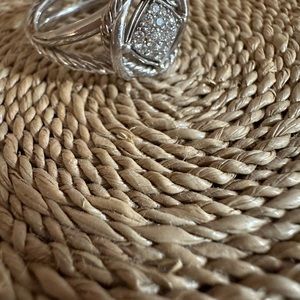 David Yurman 7mm Infinity ring